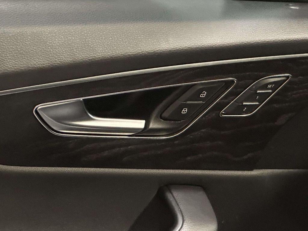2023 Audi Q8 Premium 55 TFSI quattro Tiptronic