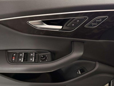 2023 Audi Q8 Premium 55 TFSI quattro Tiptronic