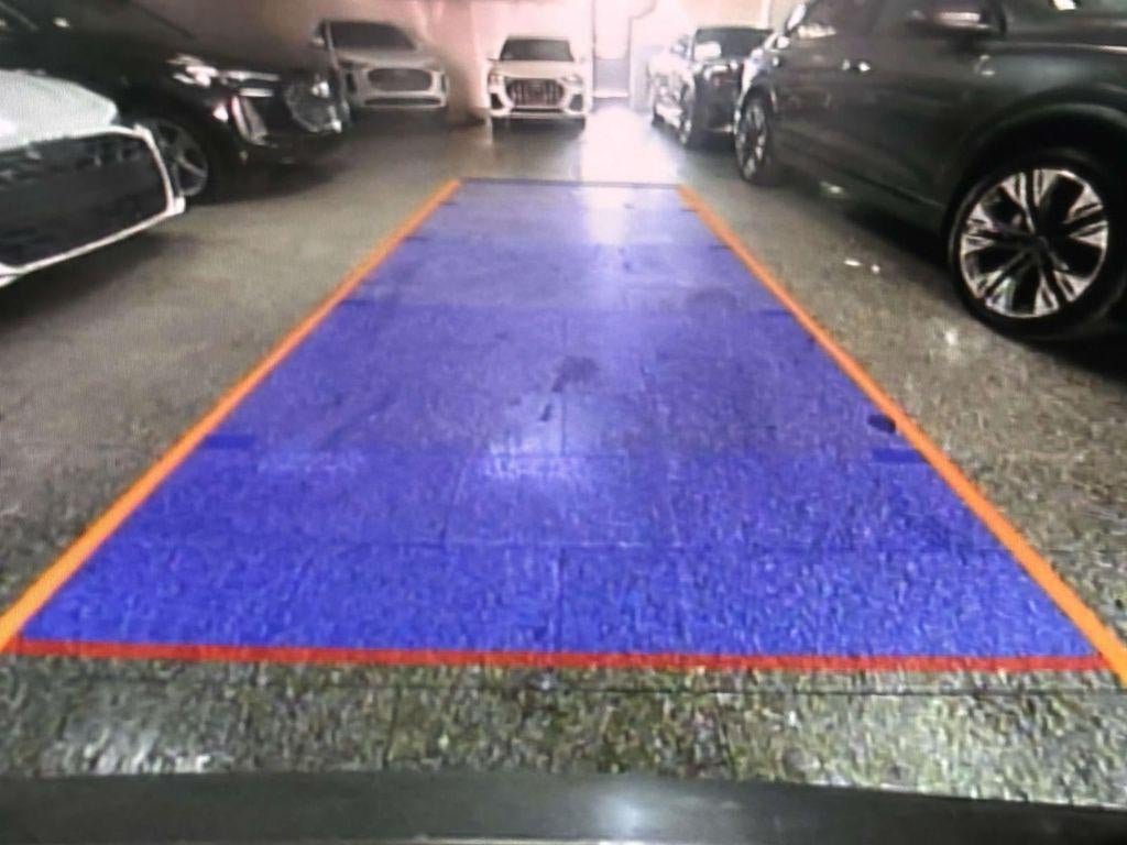 2023 Audi Q8 Premium 55 TFSI quattro Tiptronic