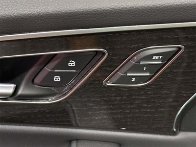 2025 Audi Q8 Premium 55 TFSI quattro