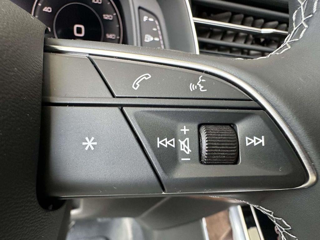 2026 Audi Q8 Premium 55 TFSI quattro Tiptronic