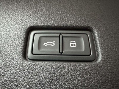 2022 Audi Q8 Premium 55 TFSI quattro Tiptronic