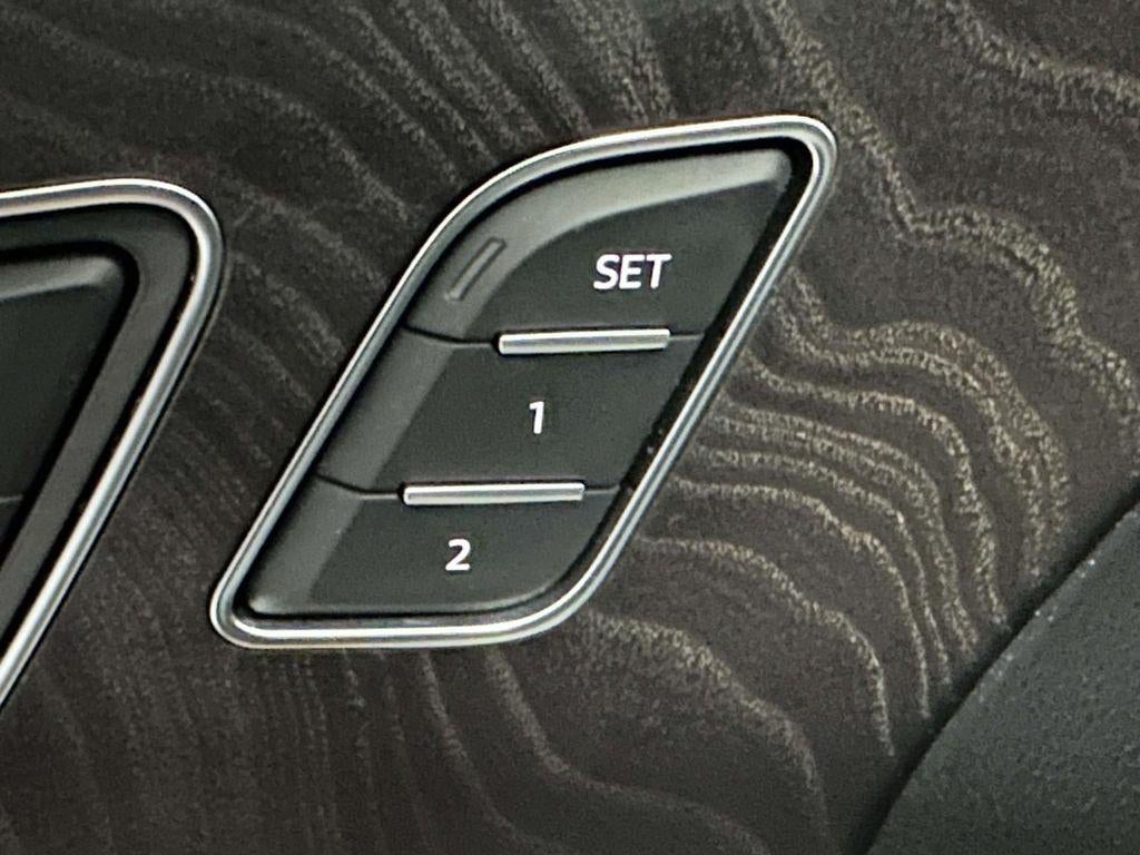 2022 Audi Q8 Premium 55 TFSI quattro Tiptronic