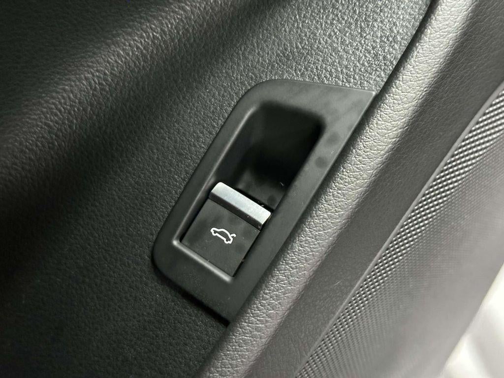 2022 Audi Q8 Premium 55 TFSI quattro Tiptronic