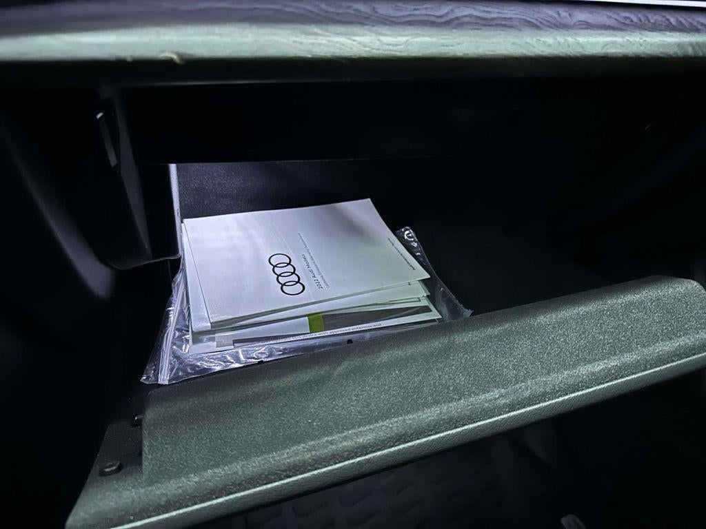 2022 Audi Q8 Premium 55 TFSI quattro Tiptronic