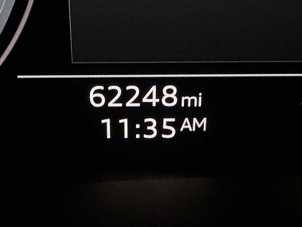 2022 Audi Q8 Premium 55 TFSI quattro Tiptronic