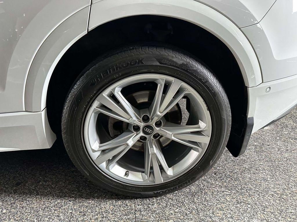 2022 Audi Q8 Premium 55 TFSI quattro Tiptronic