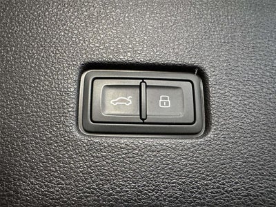 2022 Audi Q8 Premium 55 TFSI quattro Tiptronic