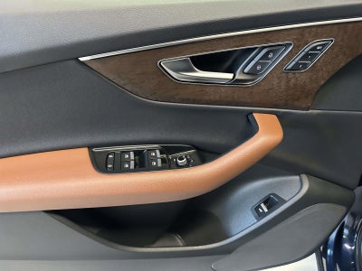 2025 Audi Q7 Premium 55 TFSI quattro Tiptronic