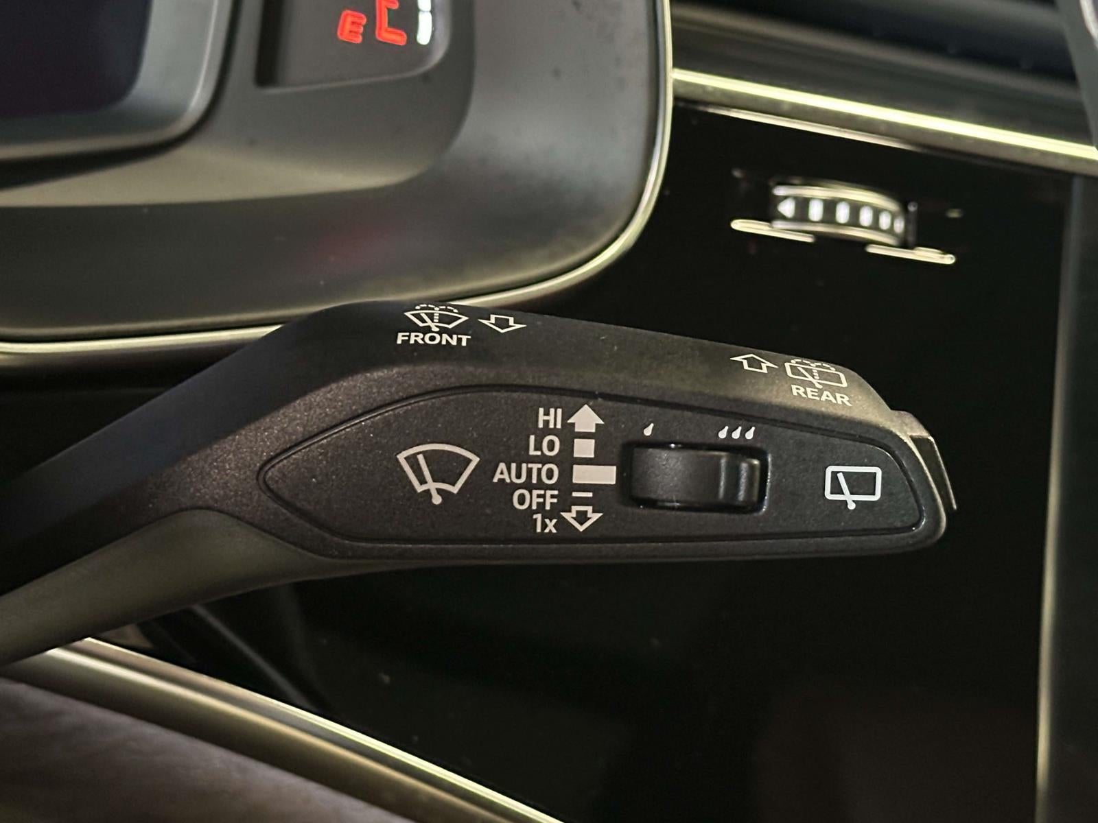 2025 Audi Q7 Premium 55 TFSI quattro Tiptronic