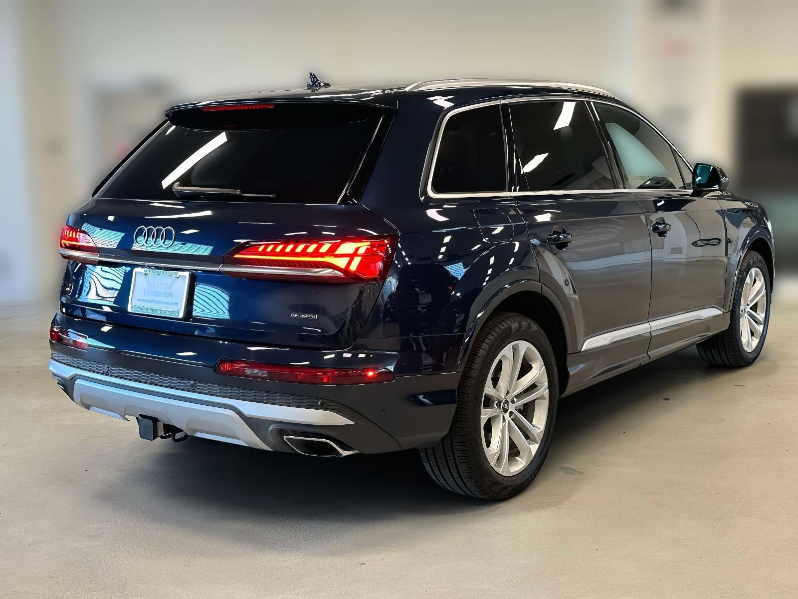 2025 Audi Q7 Premium 55 TFSI quattro Tiptronic
