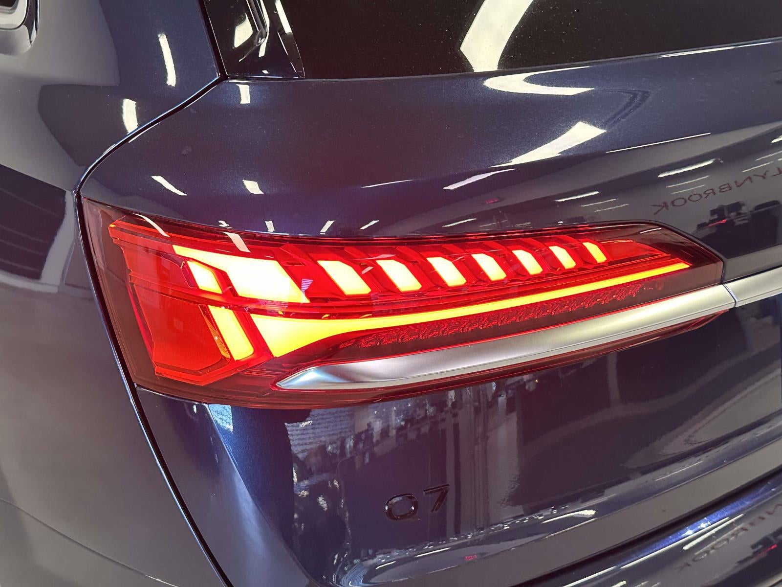 2025 Audi Q7 Premium 55 TFSI quattro Tiptronic