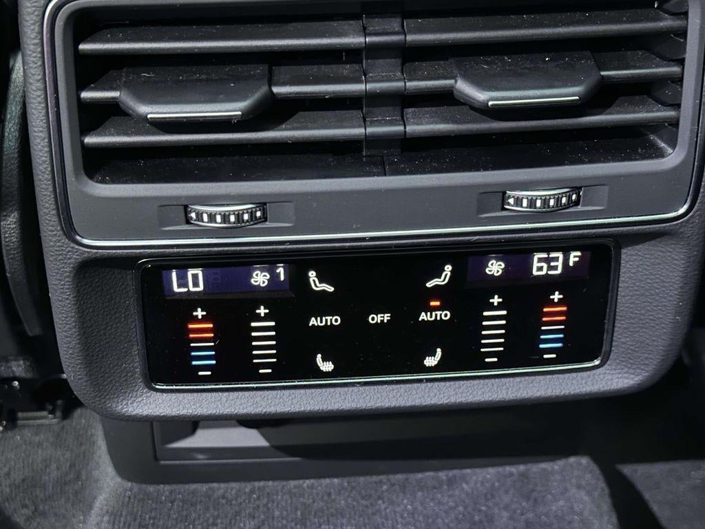 2025 Audi SQ7 Premium Plus TFSI quattro Tiptronic