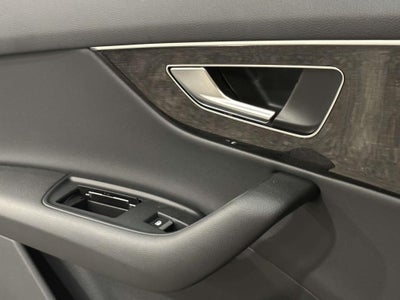 2024 Audi Q7 Premium 55 TFSI quattro Tiptronic