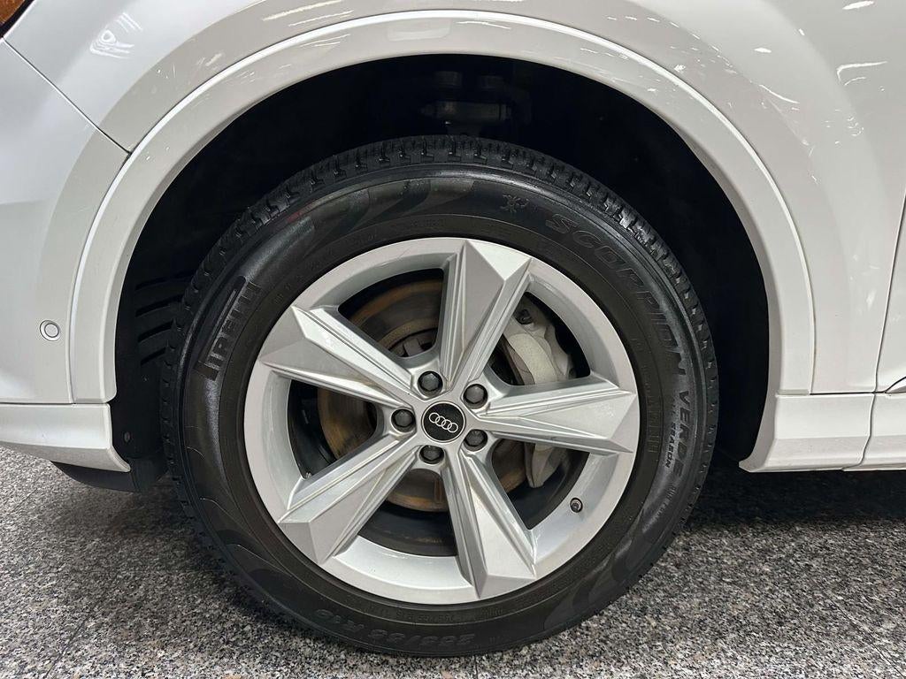 2023 Audi Q7 Premium 55 TFSI quattro Tiptronic