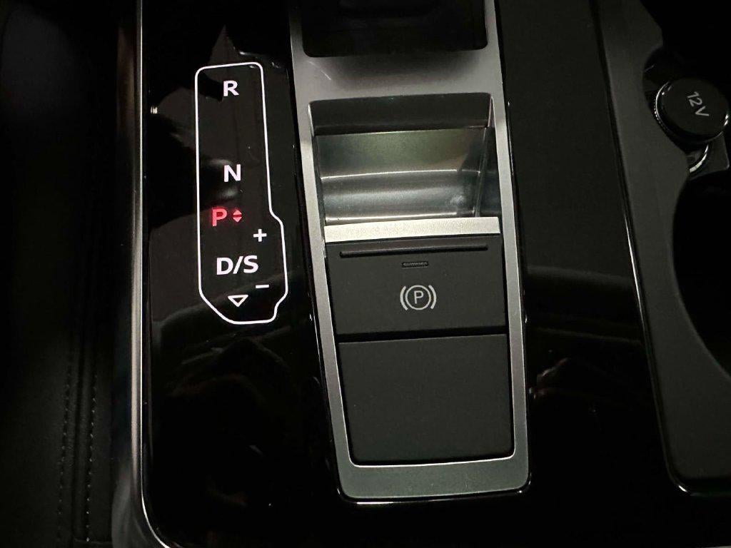 2023 Audi Q7 Premium 55 TFSI quattro Tiptronic