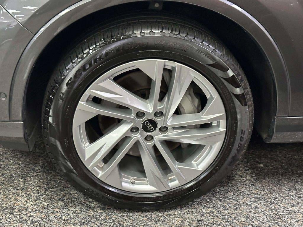 2023 Audi Q7 Premium 55 TFSI quattro Tiptronic