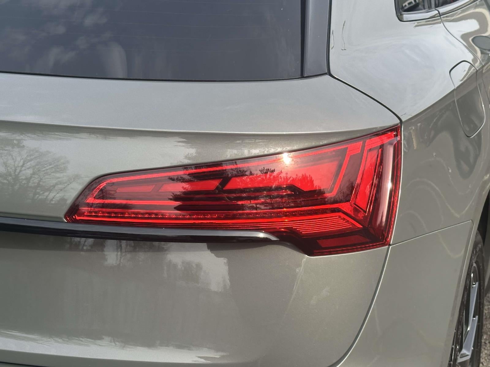 2025 Audi SQ5 Premium Plus TFSI quattro Tiptronic