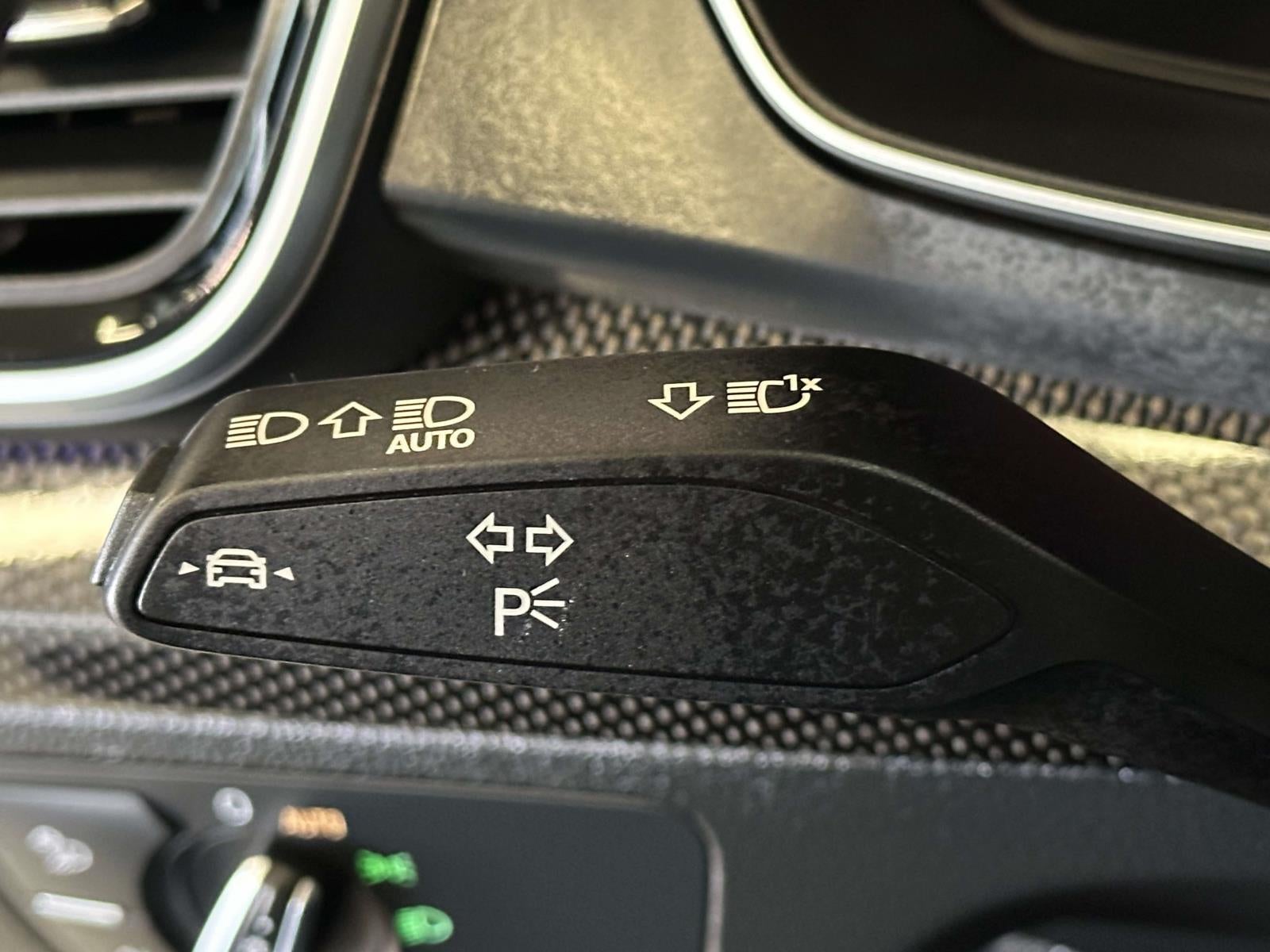 2025 Audi SQ5 Premium Plus TFSI quattro Tiptronic