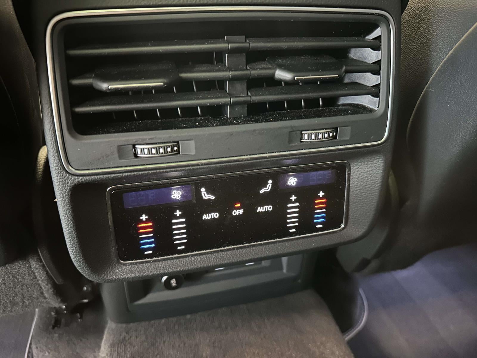 2022 Audi Q8 Premium Plus 55 TFSI quattro Tiptronic