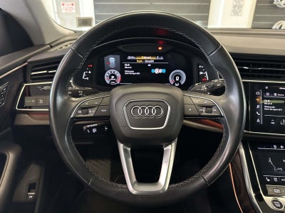 2022 Audi Q8 Premium Plus 55 TFSI quattro Tiptronic
