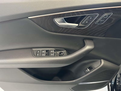 2022 Audi Q8 Premium Plus 55 TFSI quattro Tiptronic