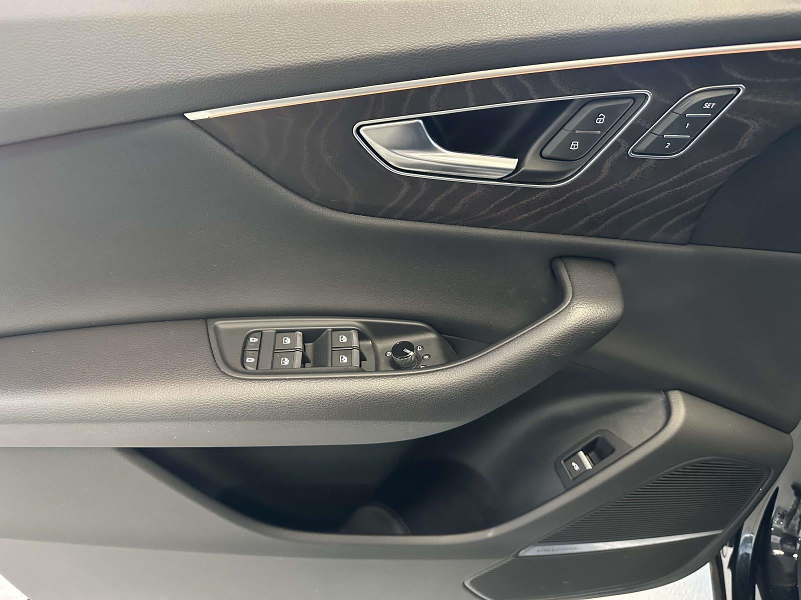 2022 Audi Q8 Premium Plus 55 TFSI quattro Tiptronic