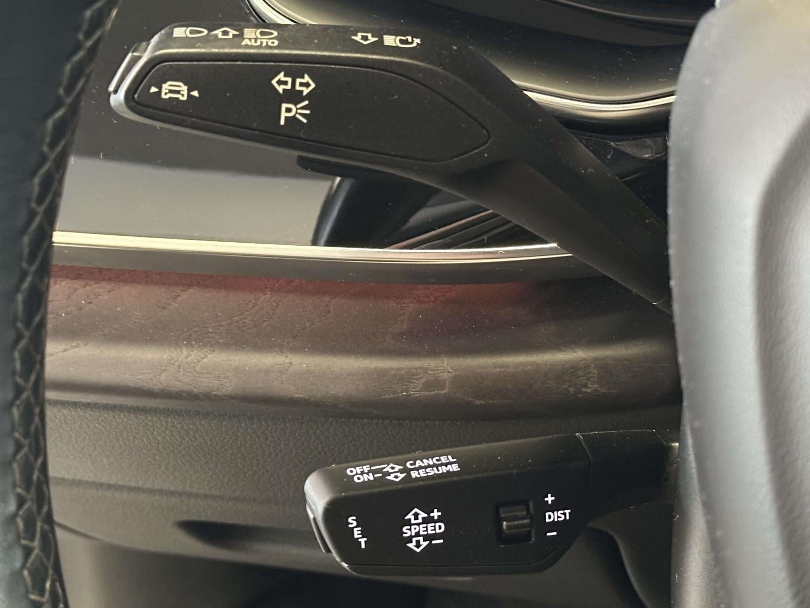 2022 Audi Q8 Premium Plus 55 TFSI quattro Tiptronic