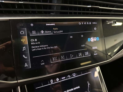 2022 Audi Q8 Premium Plus 55 TFSI quattro Tiptronic