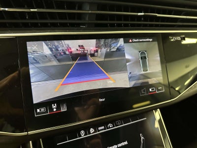 2022 Audi Q8 Premium Plus 55 TFSI quattro Tiptronic