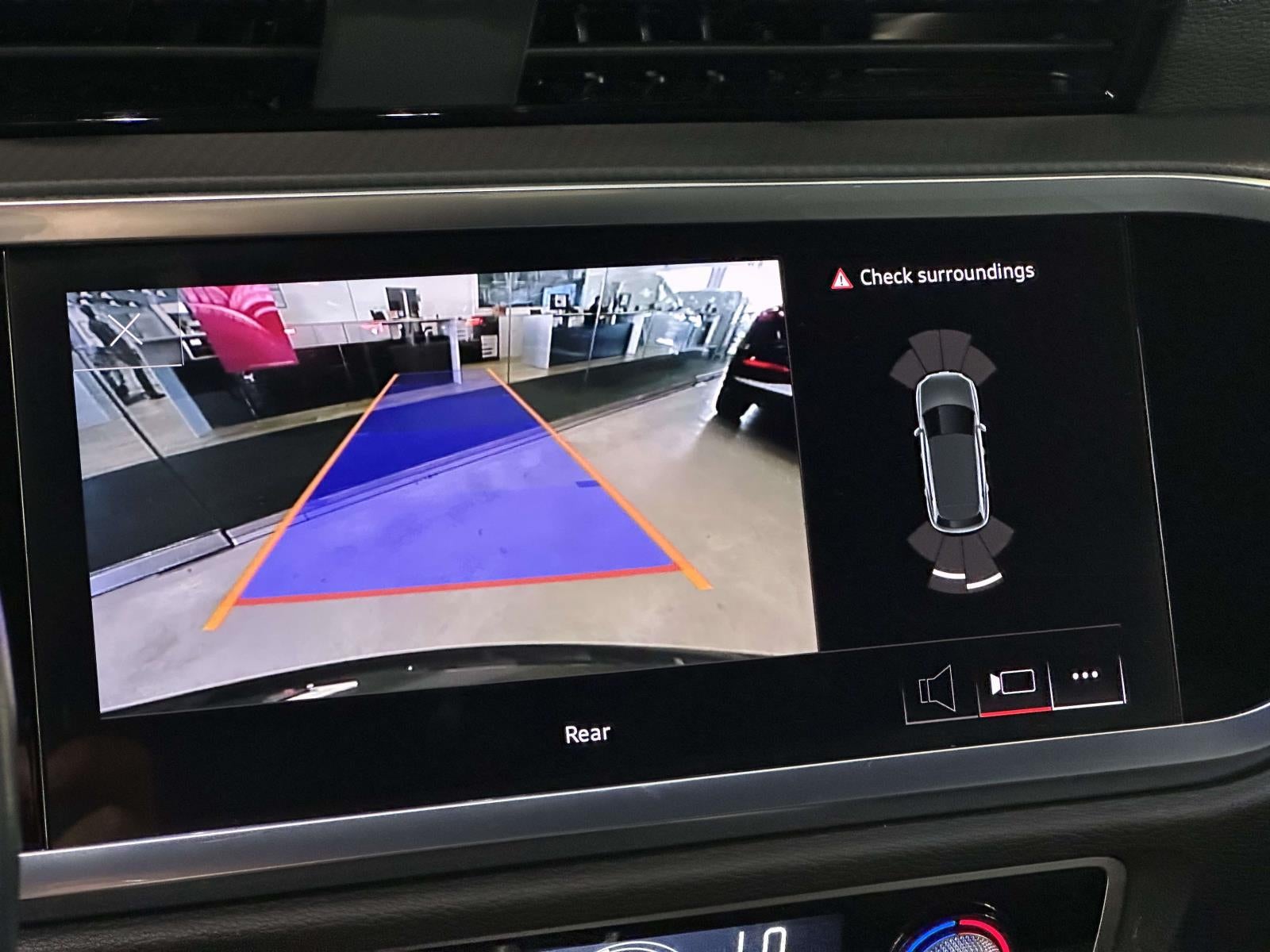 2023 Audi Q3 Premium 45 TFSI S line quattro Tiptronic