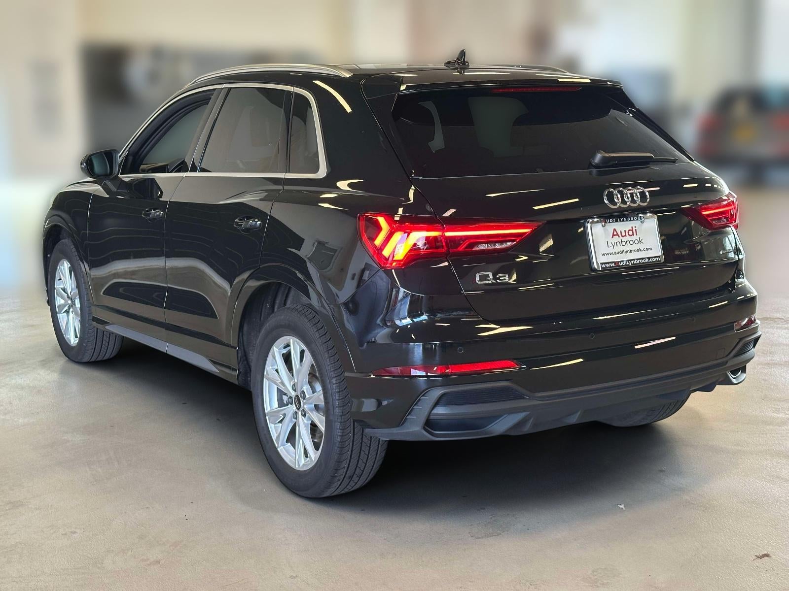 2025 Audi Q3 Premium 45 TFSI S line quattro Tiptronic