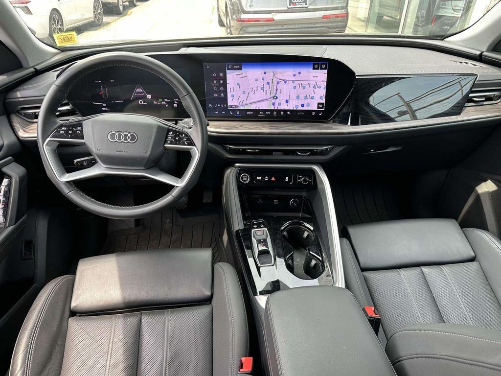 2023 Audi Q3 Premium 45 TFSI S line quattro Tiptronic