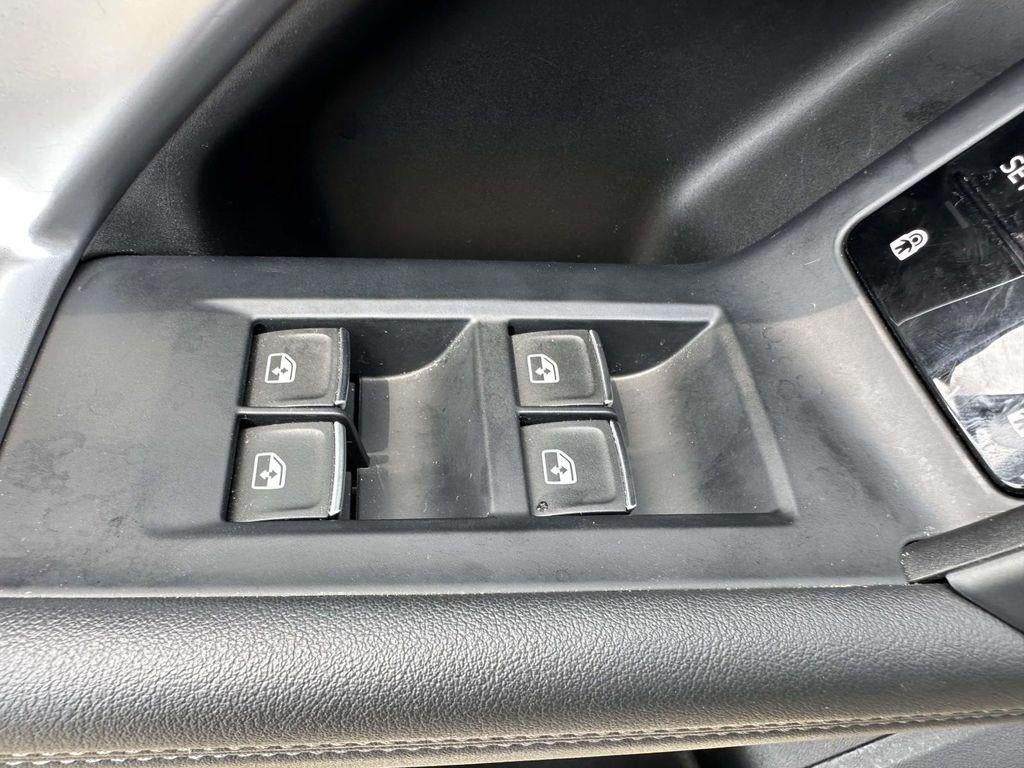 2023 Audi Q3 Premium 45 TFSI S line quattro Tiptronic