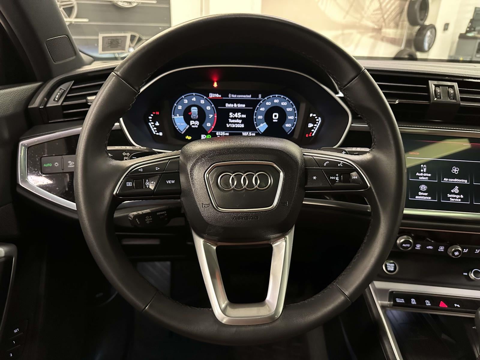 2025 Audi Q3 Premium 45 TFSI S line quattro Tiptronic