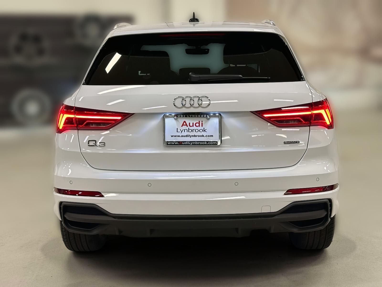 2025 Audi Q3 Premium 45 TFSI S line quattro Tiptronic