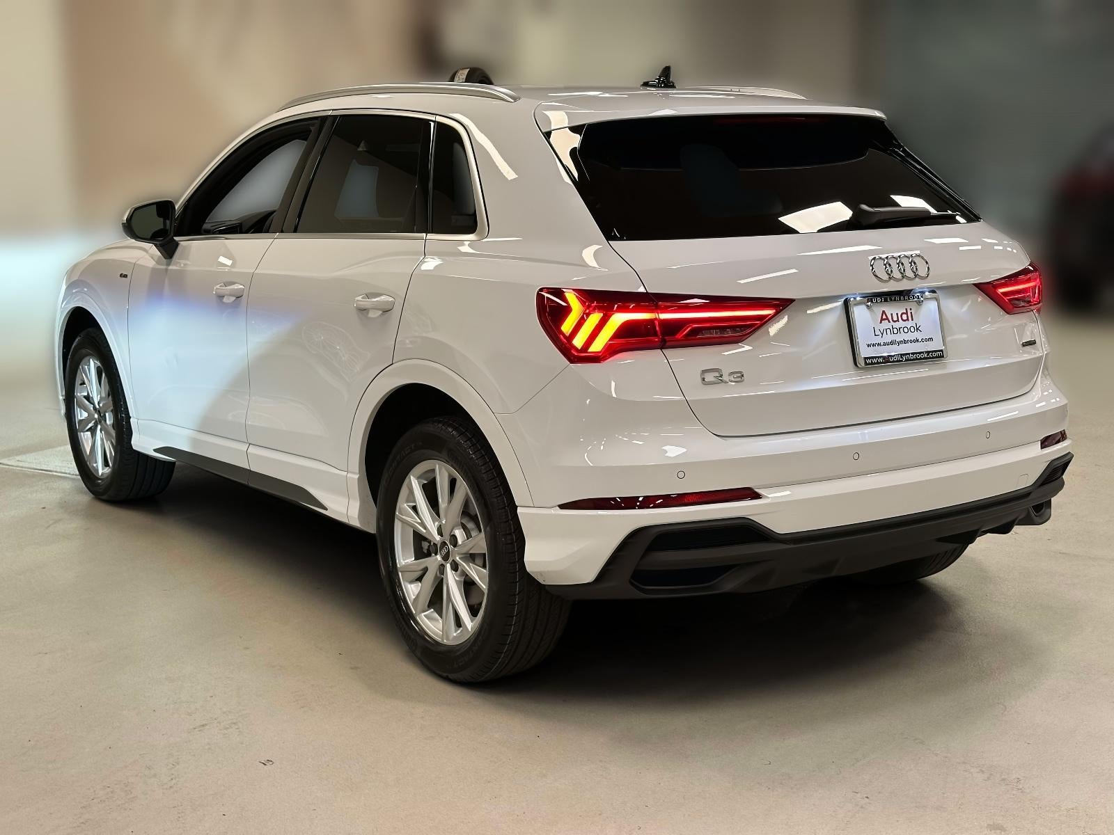 2025 Audi Q3 Premium 45 TFSI S line quattro Tiptronic