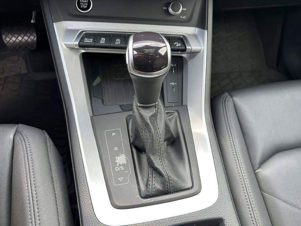 2024 Audi Q3 Premium 45 TFSI S line quattro Tiptronic