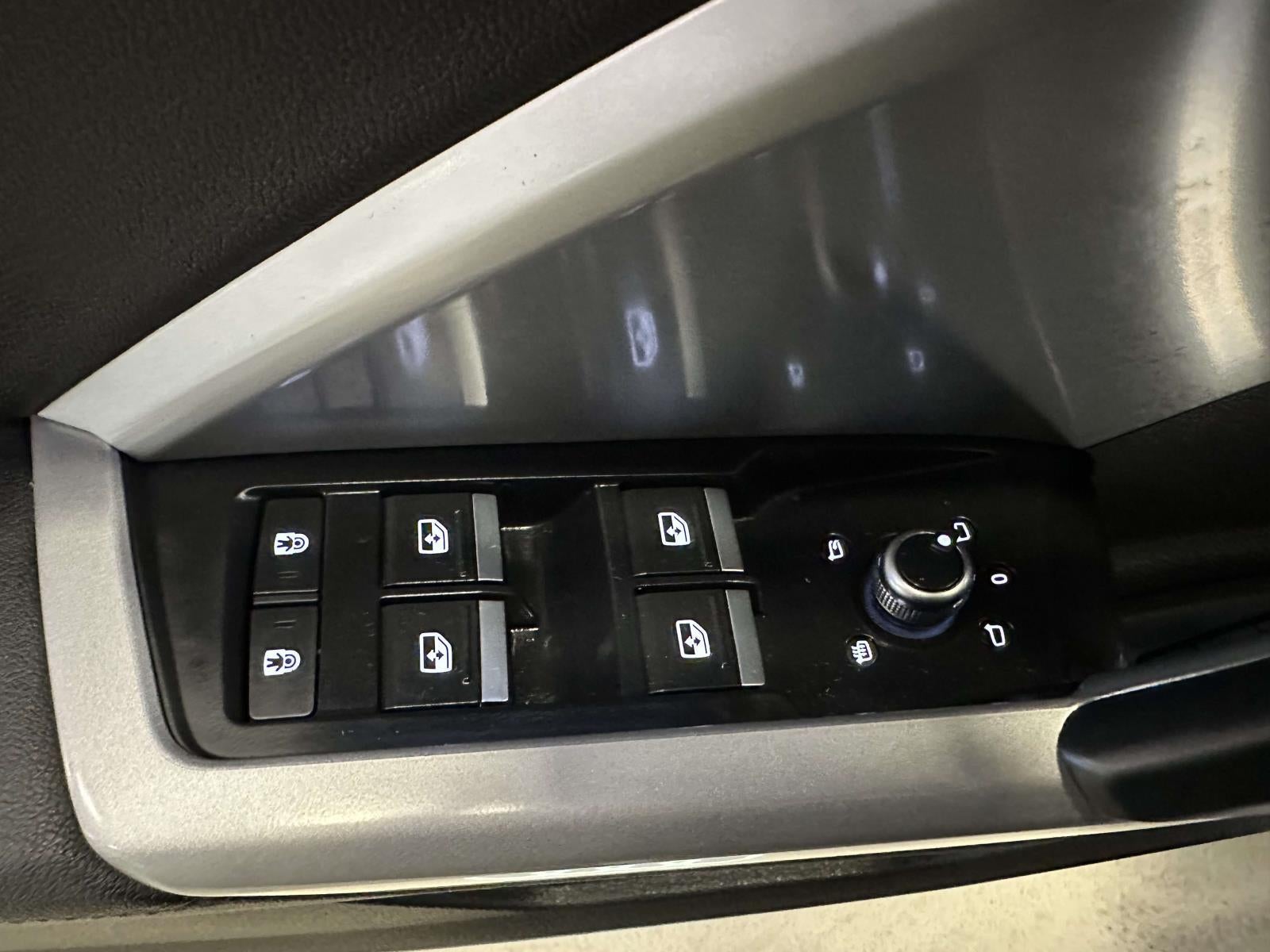 2024 Audi Q3 Premium 45 TFSI S line quattro Tiptronic