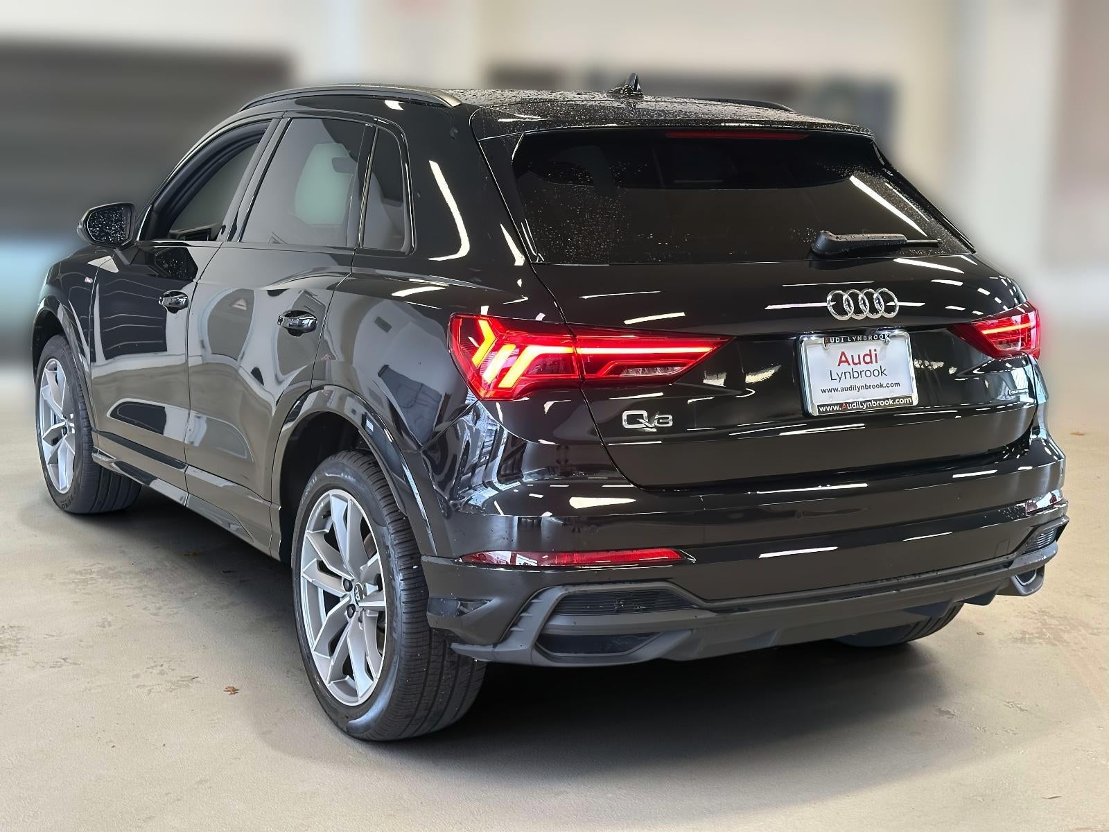 2025 Audi Q3 Premium 45 TFSI S line quattro Tiptronic