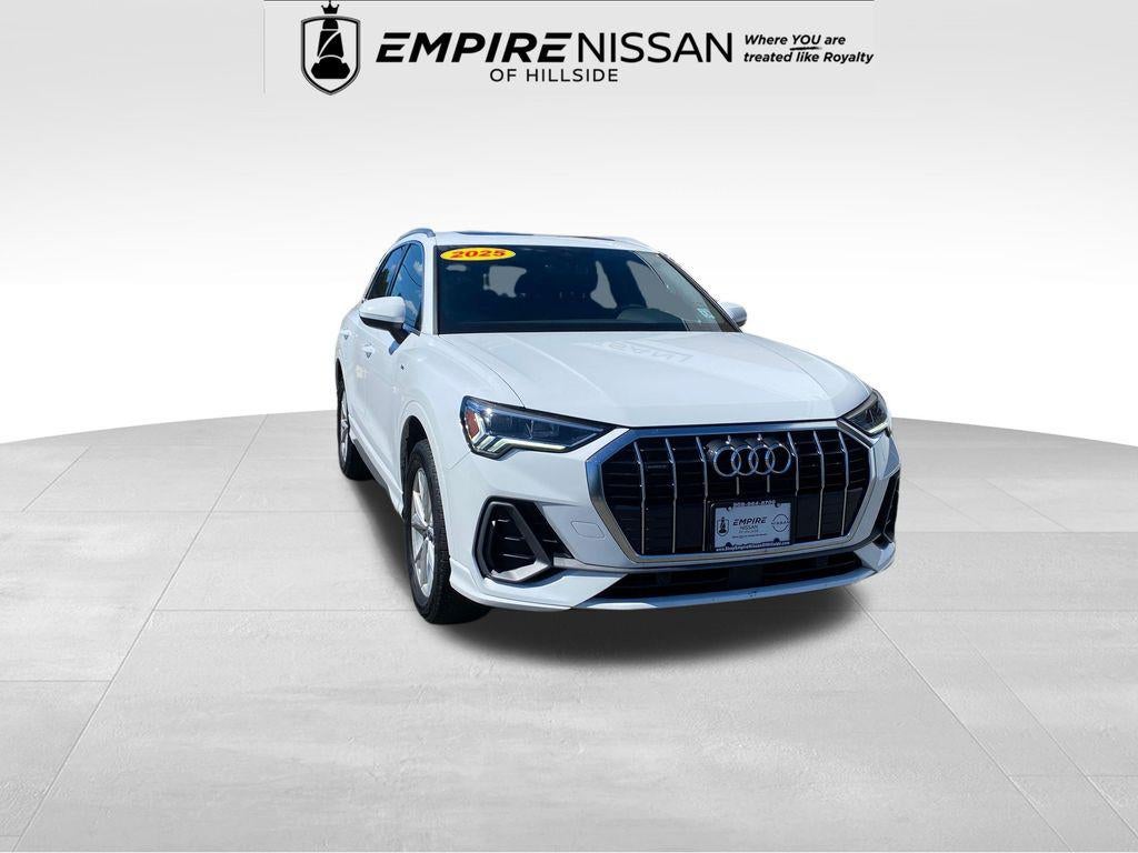 2025 Audi Q3 Premium 45 TFSI S line quattro Tiptronic