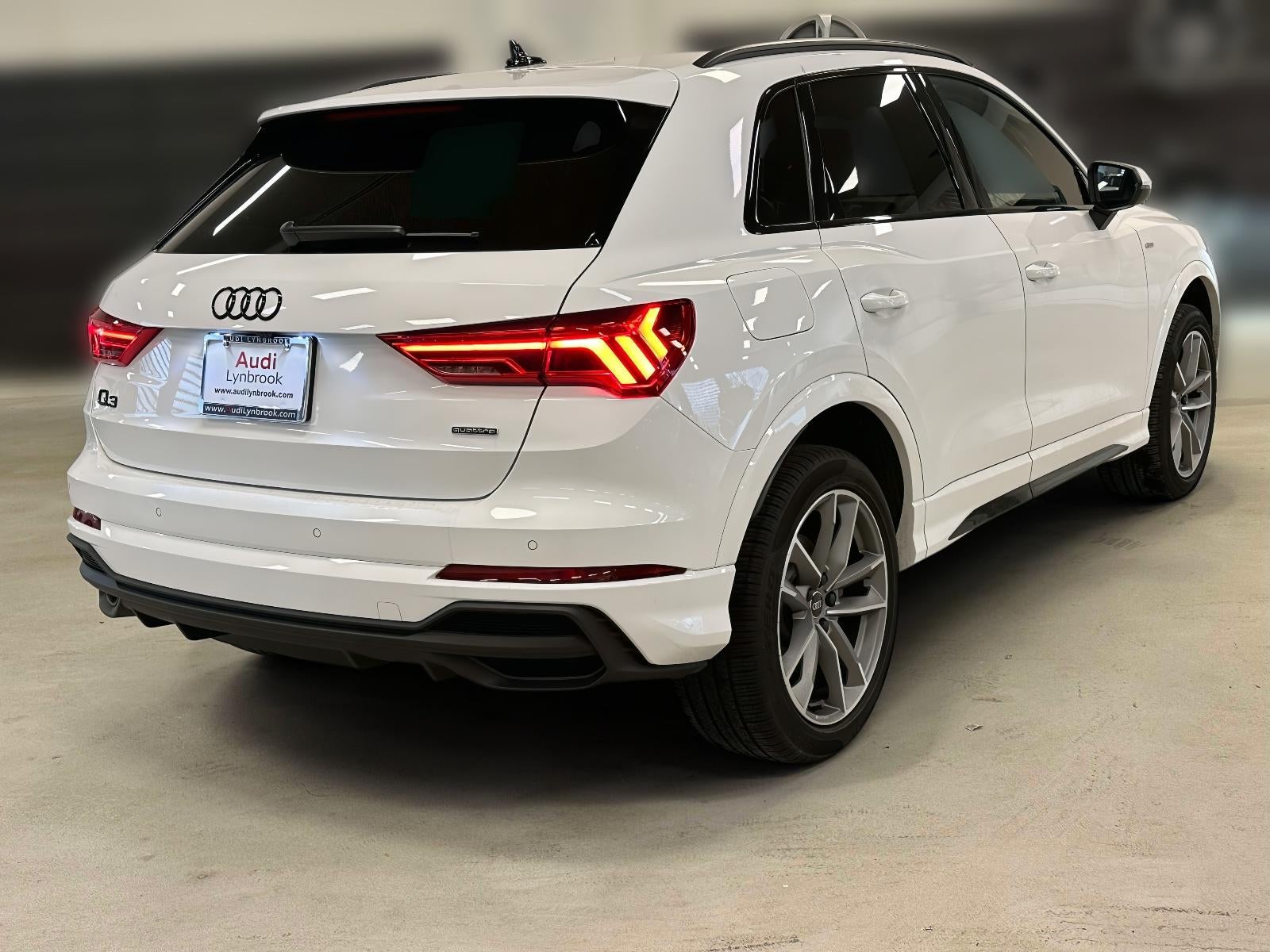 2025 Audi Q3 Premium 45 TFSI S line quattro Tiptronic