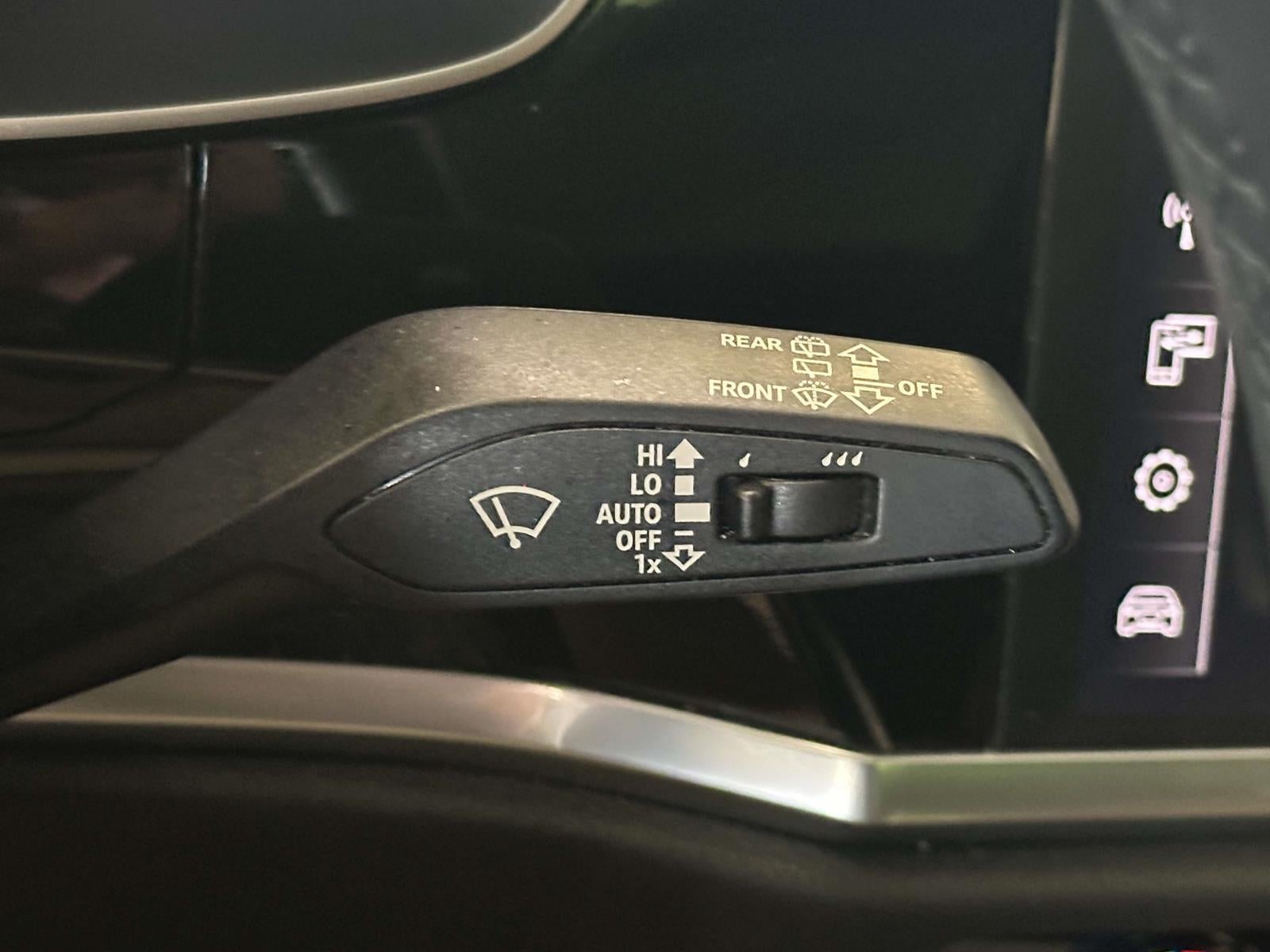 2023 Audi Q3 Premium 45 TFSI S line quattro Tiptronic
