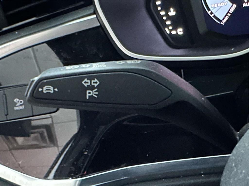 2023 Audi Q3 Premium 45 TFSI S line quattro Tiptronic