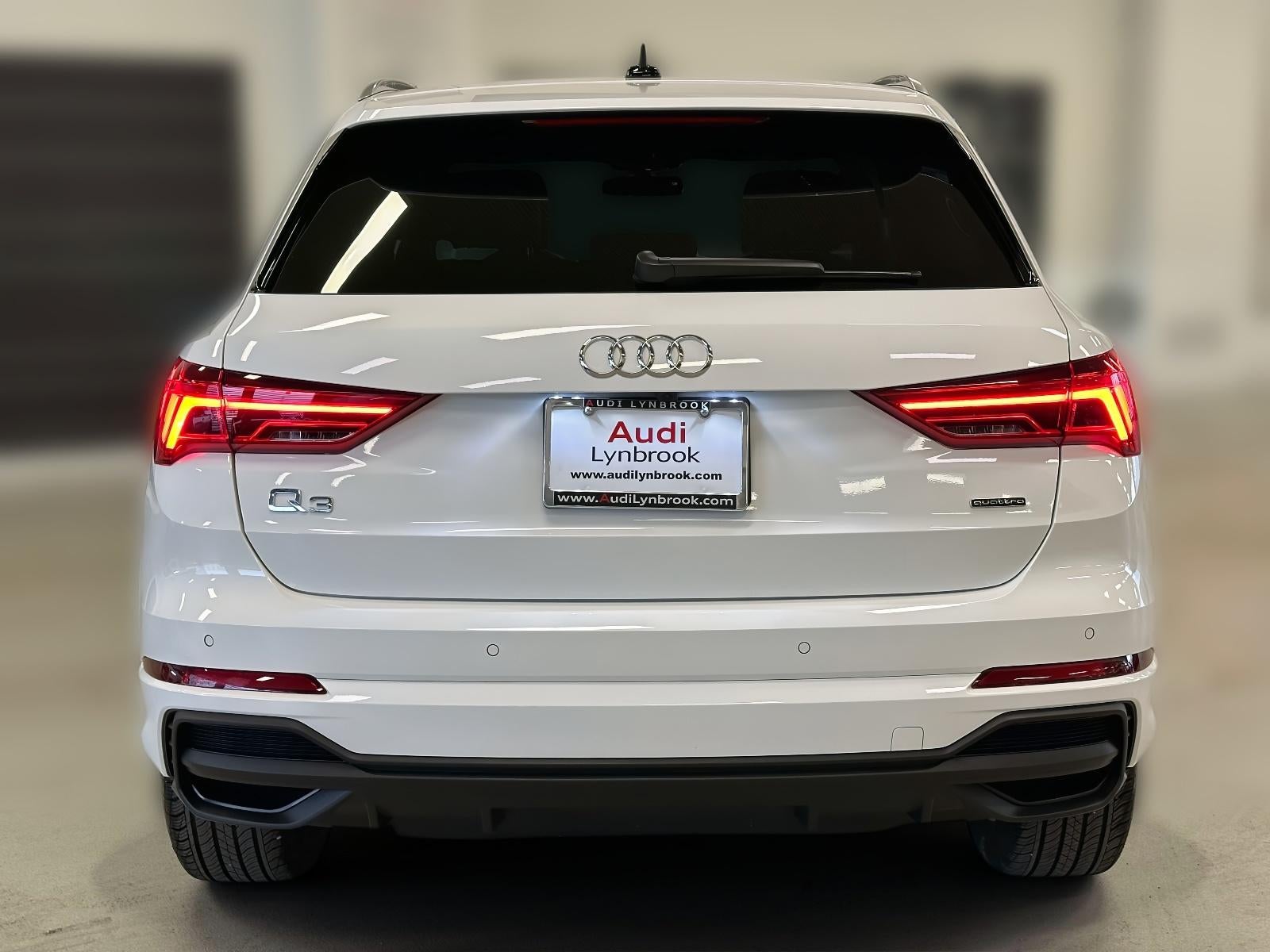 2025 Audi Q3 Premium 45 TFSI S line quattro Tiptronic