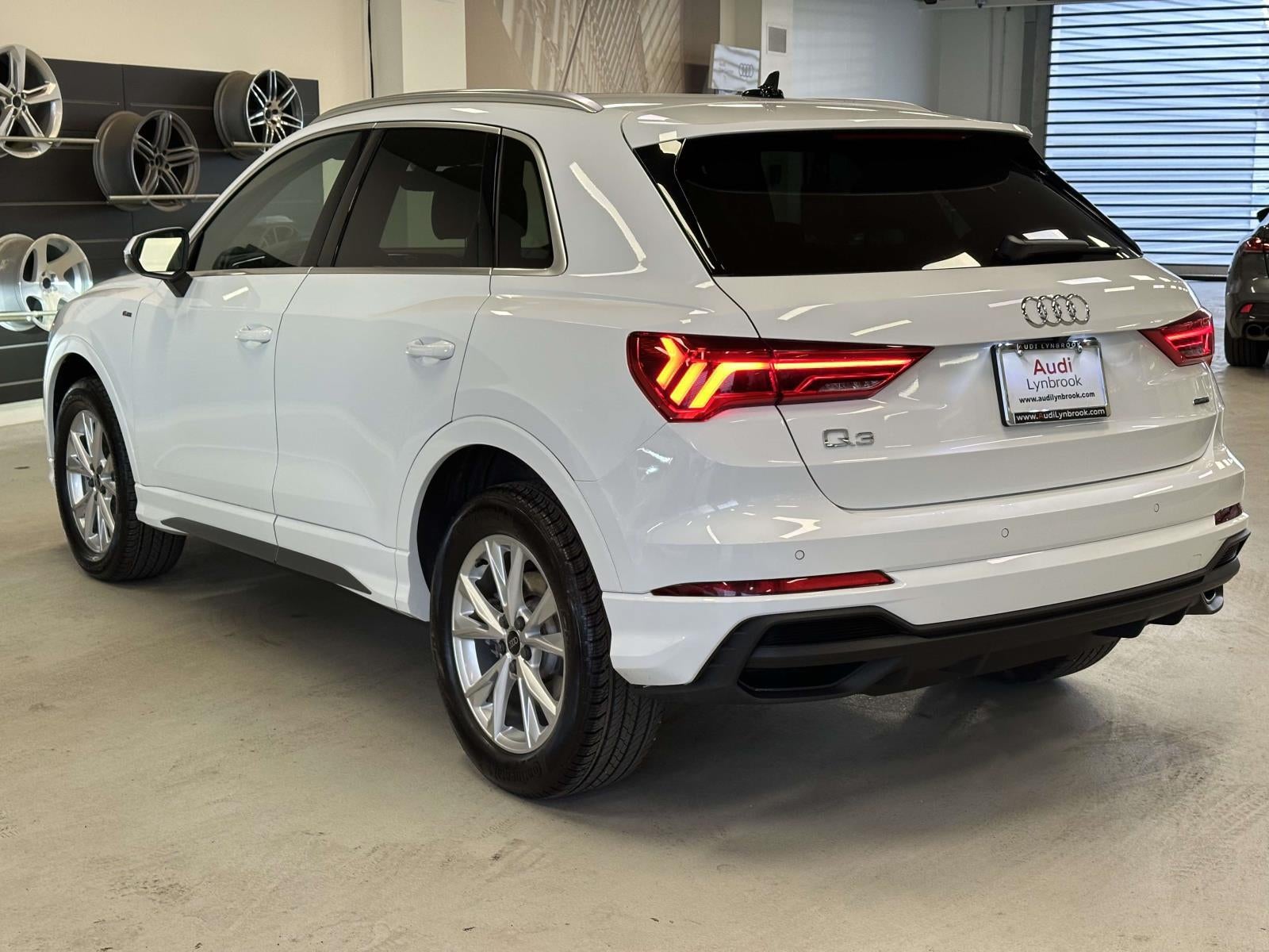2025 Audi Q3 Premium 45 TFSI S line quattro Tiptronic