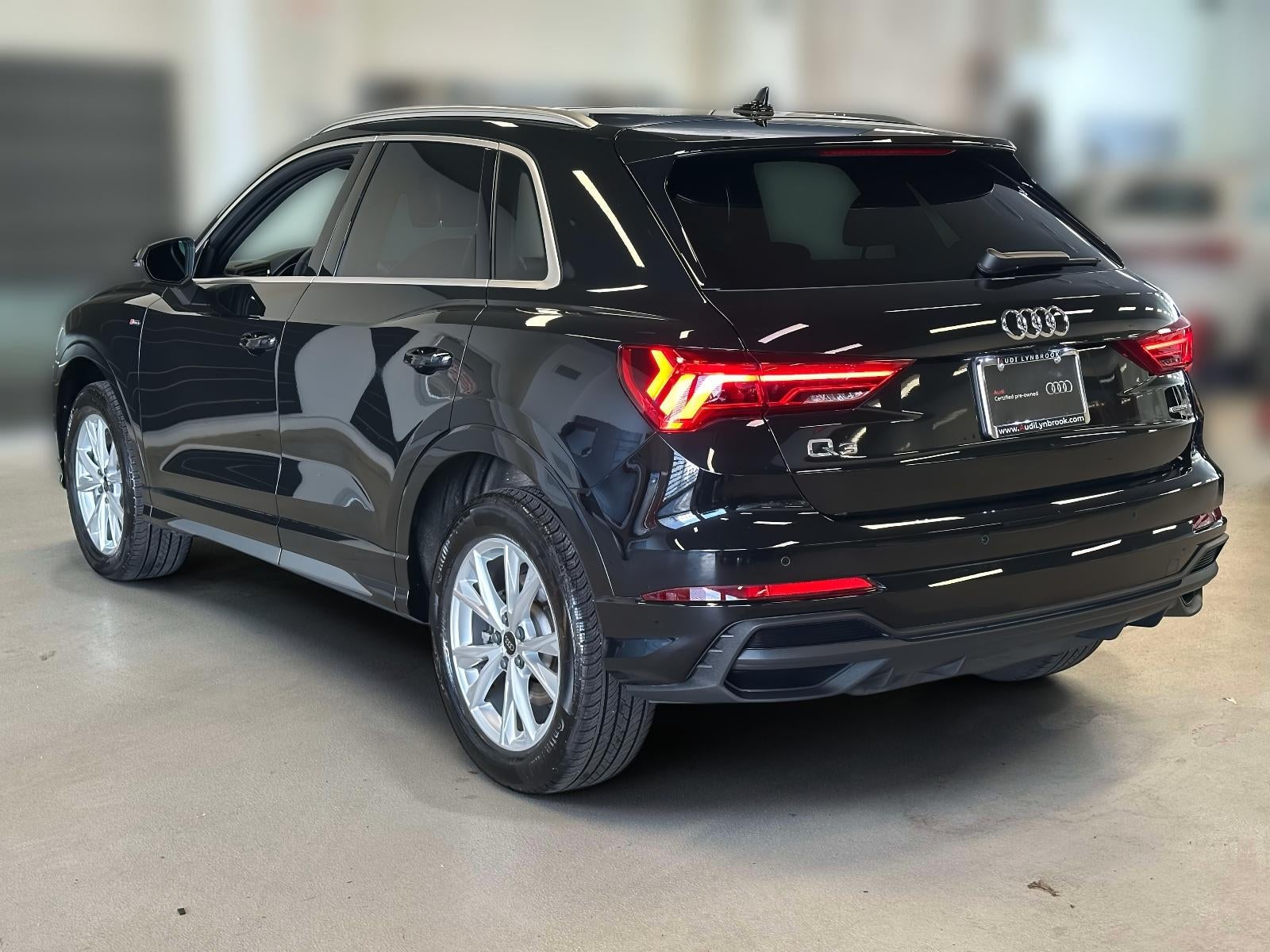 2025 Audi Q3 Premium 45 TFSI S line quattro Tiptronic