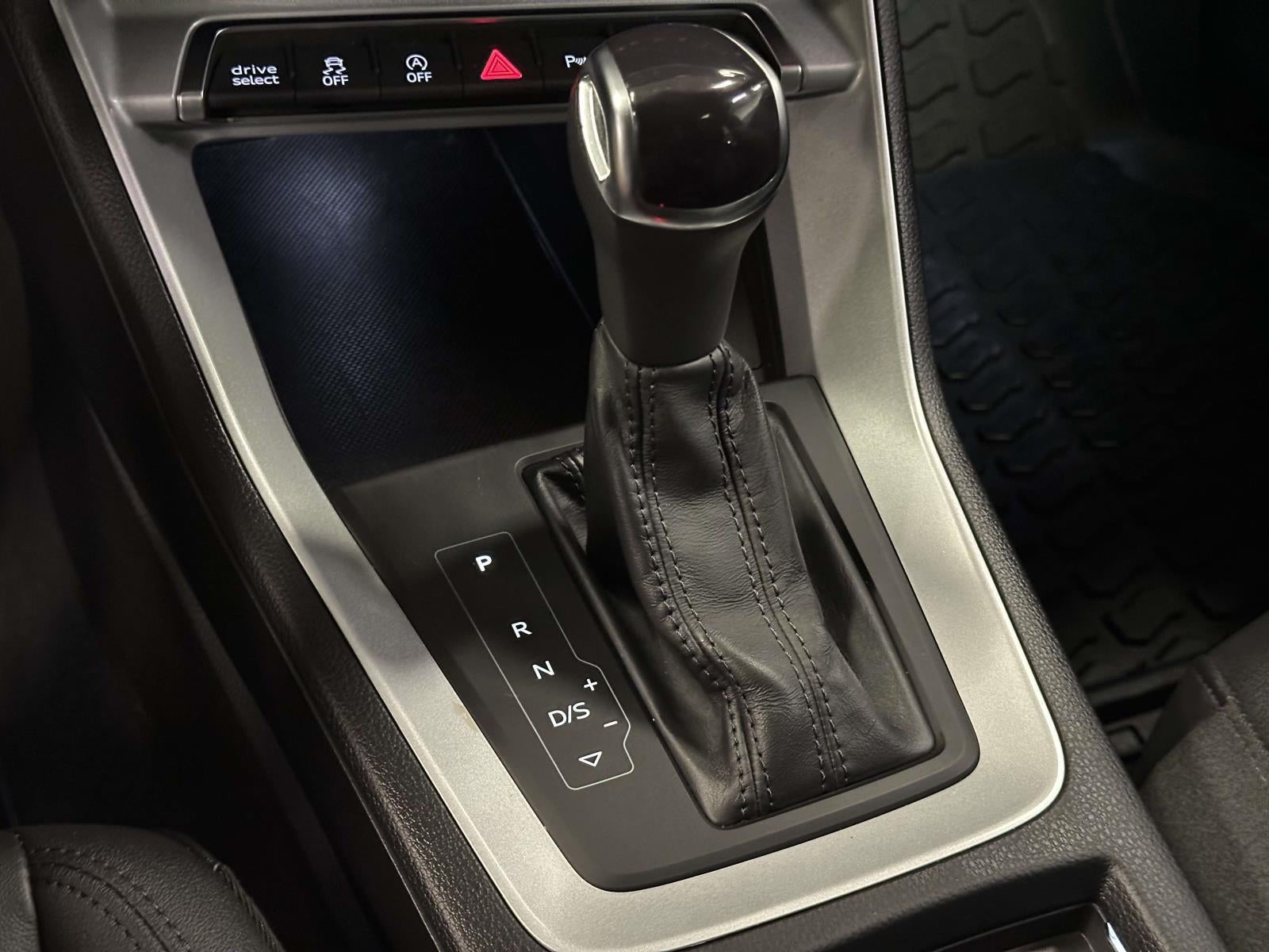 2022 Audi Q3 Premium 45 TFSI S line quattro Tiptronic