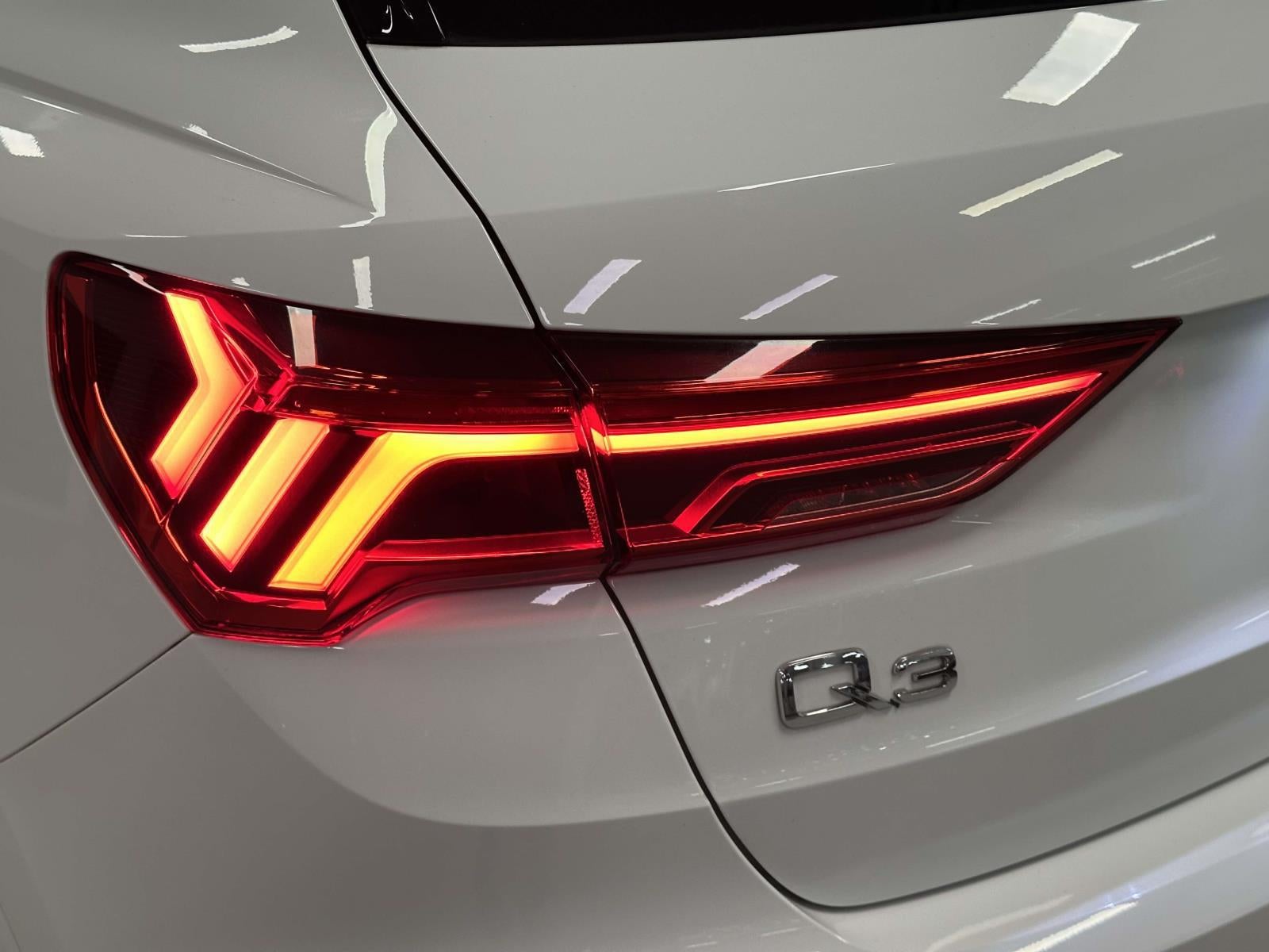 2022 Audi Q3 Premium 45 TFSI S line quattro Tiptronic