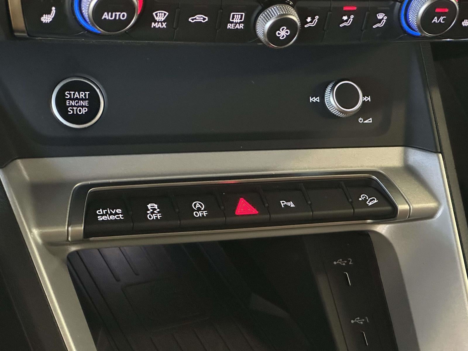 2024 Audi Q3 Premium 45 TFSI S line quattro Tiptronic